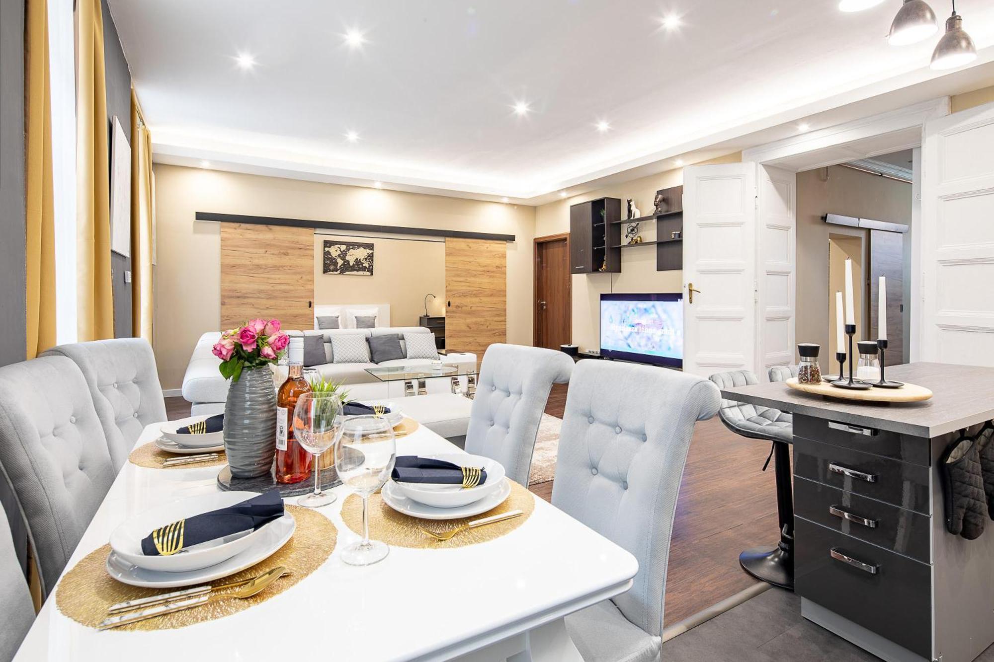 Apartment Huge Warm Luxury *
